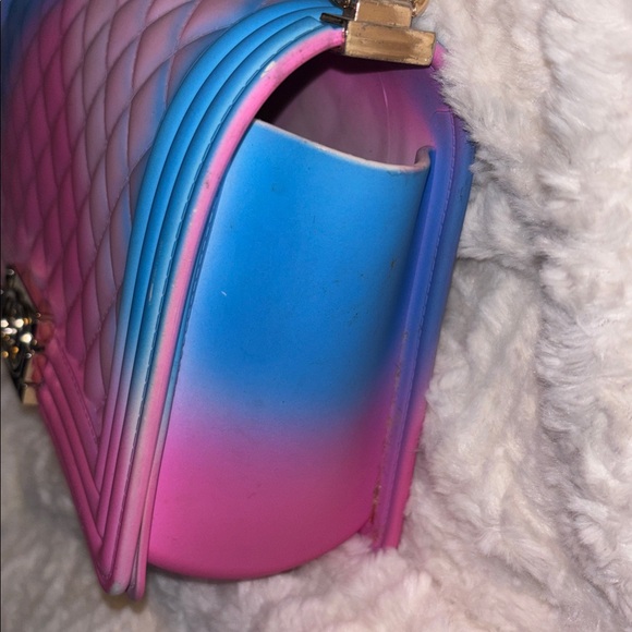 Trendy Ombré Silicone Jelly Pink & Blue Quilted Print Rubber Feel Bag Purse - Picture 6 of 11